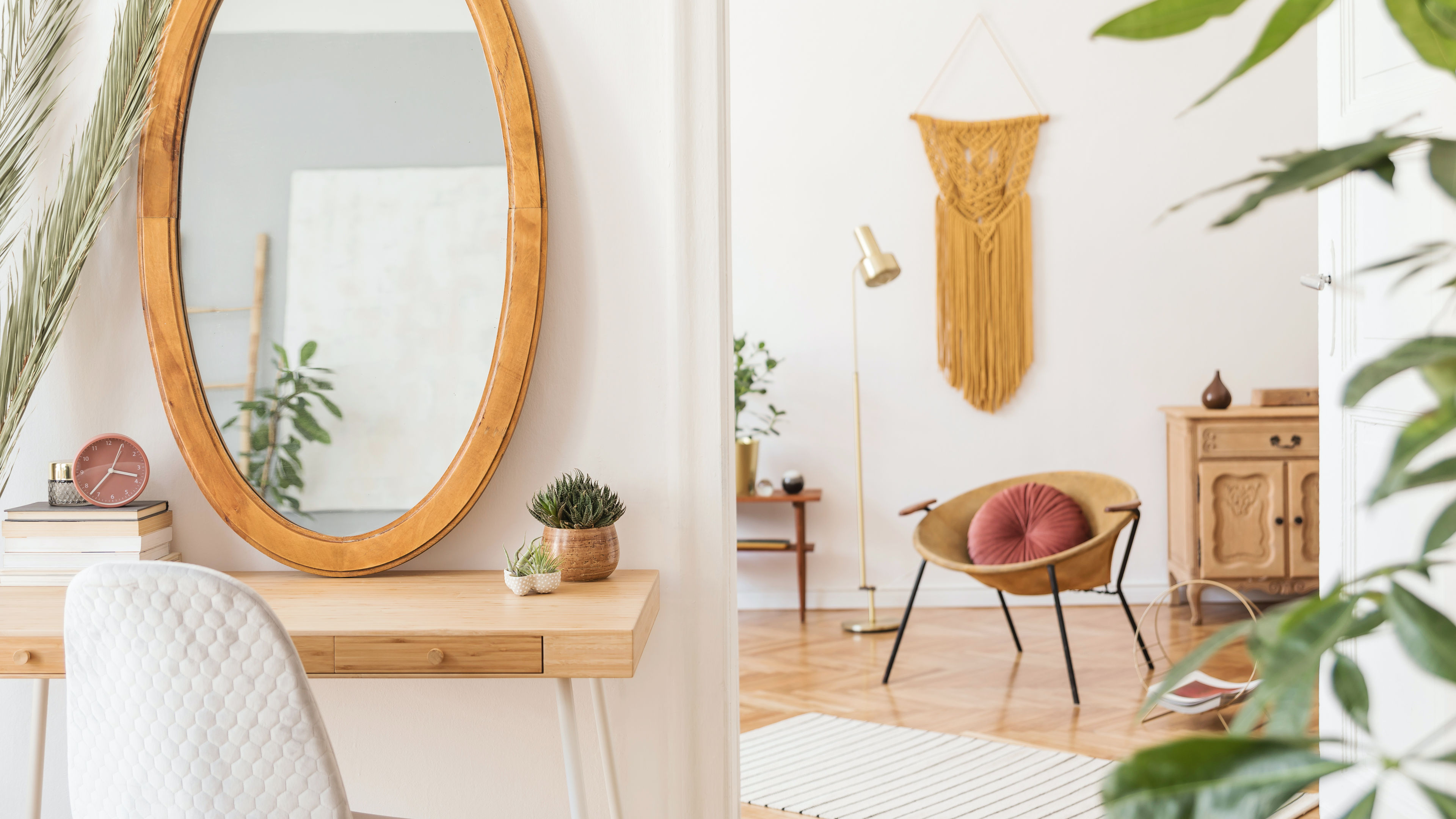 Modern interior decor