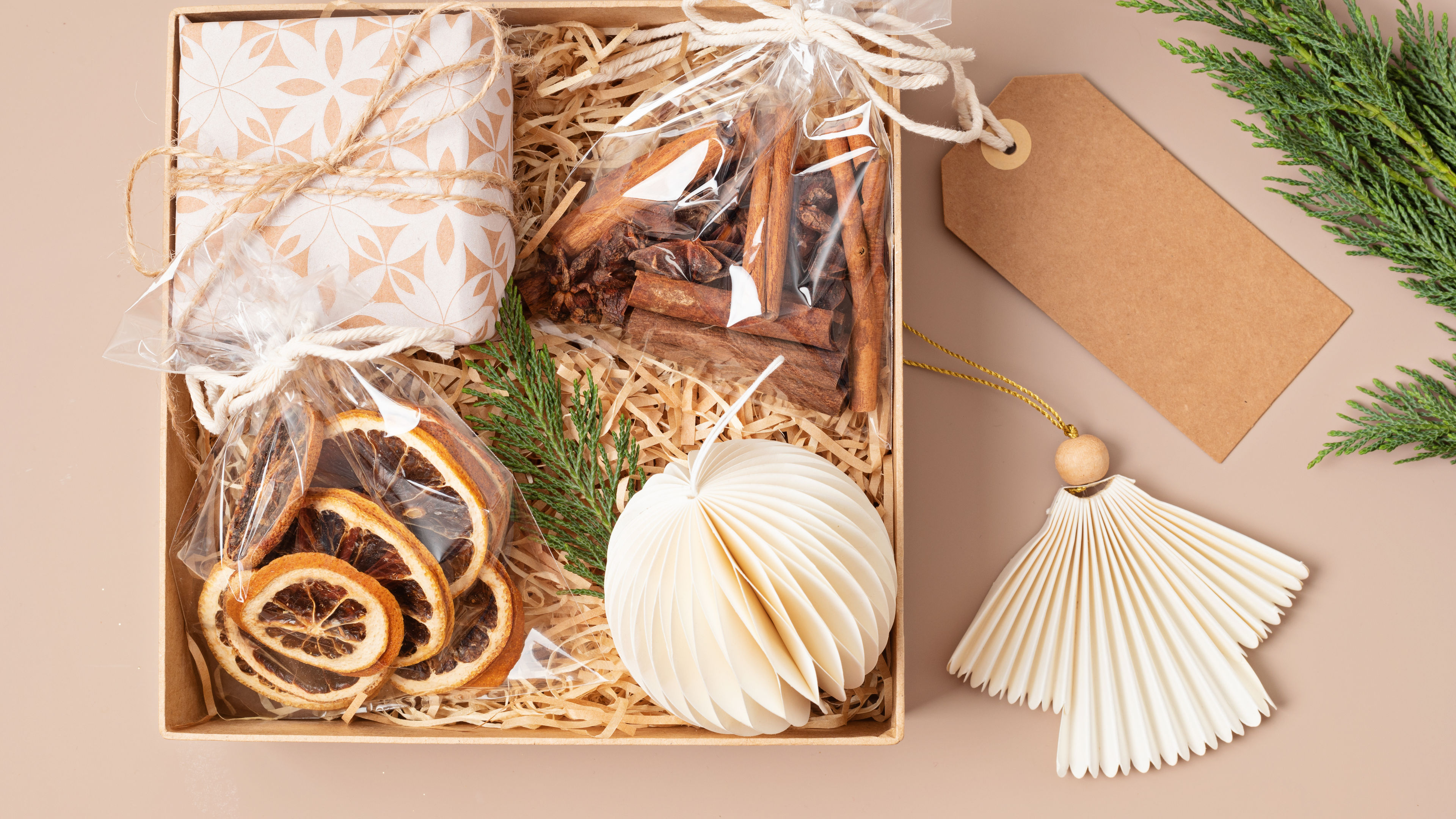 Refined Christmas gift box for culinary enthusiasts spices and Xmas ornament
